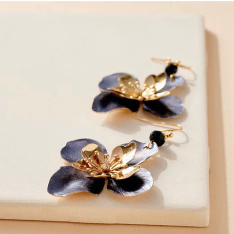 AMELIA FLORAL EARRINGS
